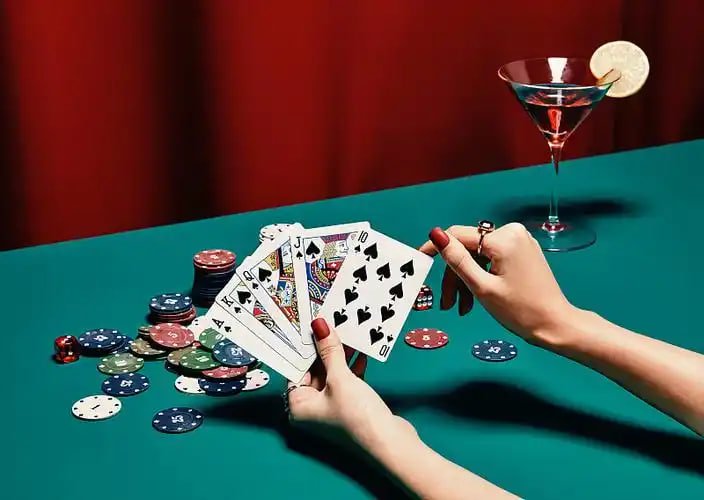 Người dùng Việt Nam tham gia bàn Baccarat live casino suzuki cup qua điện thoại di động